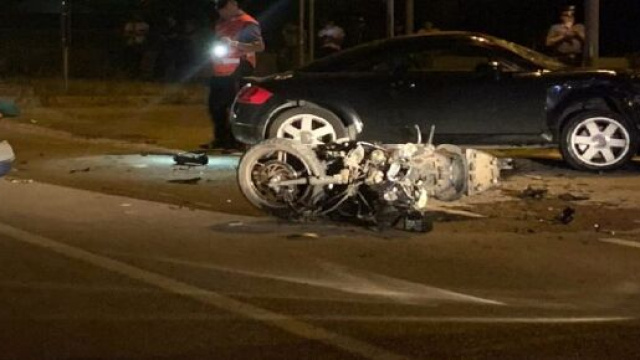 Lecce, incidente stradale tra auto e scooter all'ingresso di Melendugno: muore un 65enne.