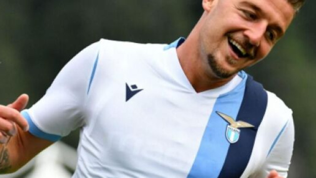 Sergej Milinkovic Savic, centrocampista della Lazio.