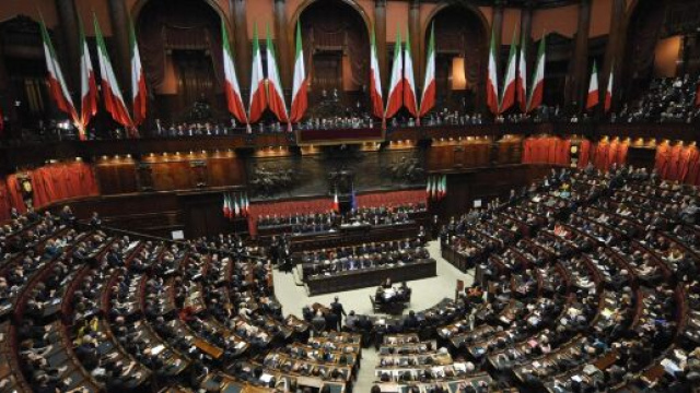 Senato, stop al taglio dei vitalizi, Di Maio: 'Non li ripristineremo'.