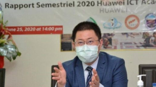 Du Yin, Directeur de Huawei Cameroun lors de la pr&eacute;sentation du rapport ICT Academy 2020 (c) Huawei Cameroun