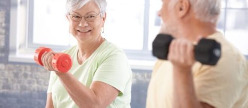 Muscula&ccedil;&atilde;o na terceira idade pode ser uma excelente forma de colocar o corpo em movimento. (Arquivo Blasting News)