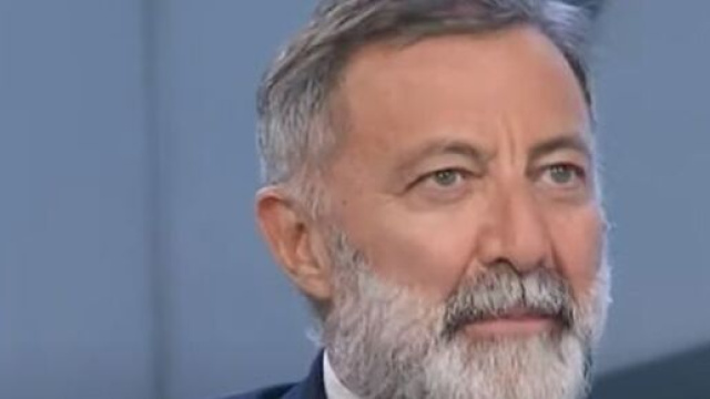 Luca Barbareschi ha detto che il vero vincitore del coronavirus &egrave; Big Pharma.