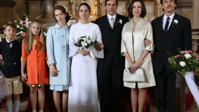 Si &egrave; spenta Vittoria De Paoli (nella foto una scena della fiction 'Di padre in figlia', la ragazza &egrave; la seconda da sinistra)