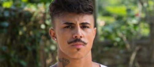 Livinho comenta acusa&ccedil;&otilde;es de ass&eacute;dio e racismo. (Arquivo Blasting News)