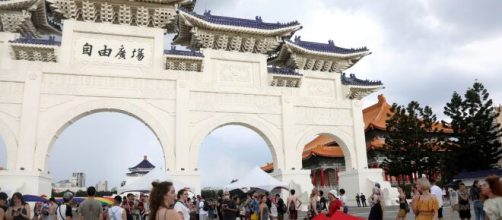 Celebran d&iacute;a del Orgullo LGTB a pesar de la pandemia