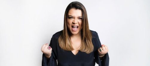 Preta Gil compartilha foto dando selinho em Fernanda Paes Leme. (Arquivo Blasting News)