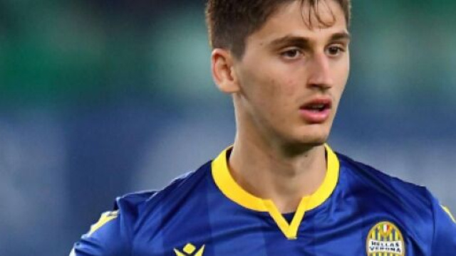 Juventus, vicino Kumbulla del Verona.
