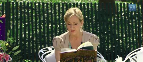 La escritora JK Rowling en la lectura de una de sus obras