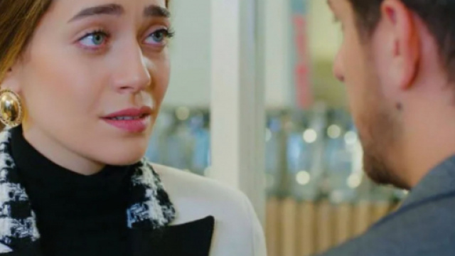 Daydreamer, trame turche: Emre non si presenta all'appuntamento con Leyla.