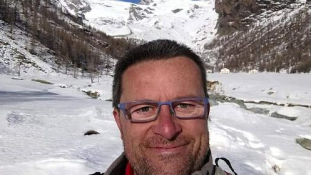 Gemelli uccisi dal padre: l'autopsia sul corpo di Elena, ha rivelato che &egrave; stata strangolata a mani nude.