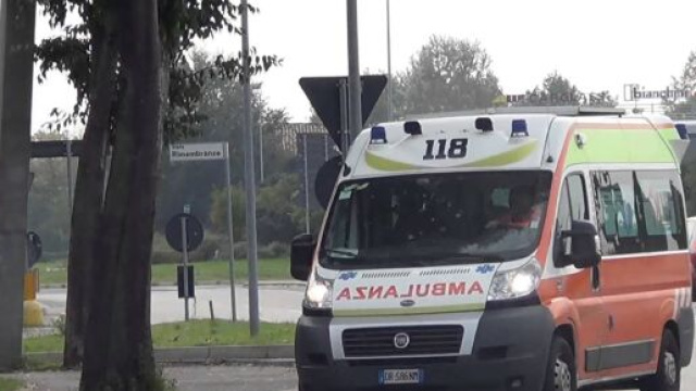 Pescara, 56enne perde la vita in un incidente stradale: il padre 88enne si toglie la vita.