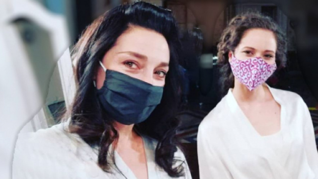 Un posto al sole: Adele (Sara ricci) e Susanna (Agnese Lorenzini).