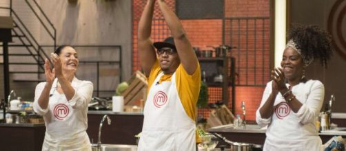 Hailton foi o vencedor do primeiro epis&oacute;dio do 'Masterchef' 2020. (Arquivo Blasting News)