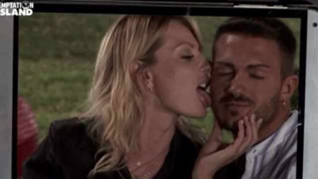 Temptation Island: Lorenzo Amoruso potrebbe aver chiesto a Manila Nazzaro di sposarlo.