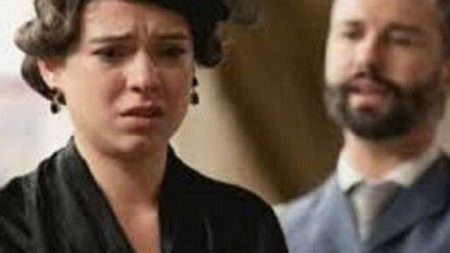 Una vita, spoiler al 25 luglio: Felipe inizia a indagare su Genoveva e Alfredo.
