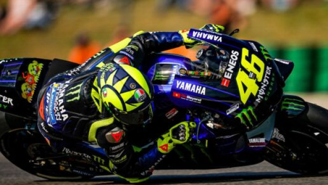 MotoGP, Valentino Rossi: 'Sar&ograve; in pista anche l&rsquo;anno prossimo, voglio provarci ancora'.