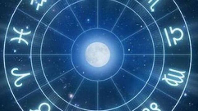 Oroscopo del 17 luglio: noia per l'Ariete, successi professionali per i Gemelli.