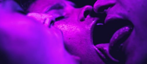 Cena da s&eacute;rie brasileira na Netflix 'Boca a Boca'. (Reprodu&ccedil;&atilde;o/Netflix)