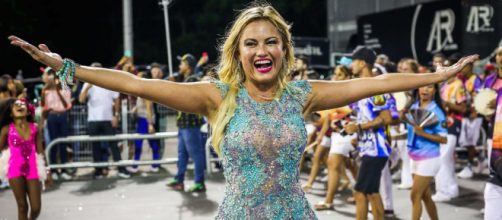 Ellen Rocche j&aacute; foi rainha de bateria da Rosas de Ouro. (Arquivo Blasting News)