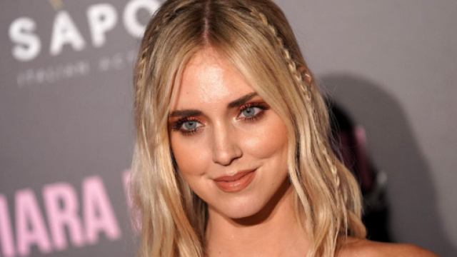 Chiara Ferragni paragonata alla Venere di Botticelli: &egrave; polemica su Instagram.