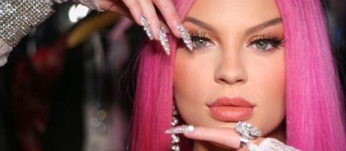 Lu&iacute;sa Sonza faz sucesso com as suas m&uacute;sicas. (Reprodu&ccedil;&atilde;o/Instagram)