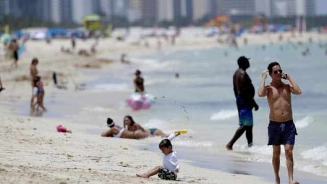 Bloccata la vita notturna a Miami