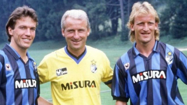 Lothar Matth&auml;us e Andreas Brehme insieme a Giovanni Trapattoni nell'estate del 1988.