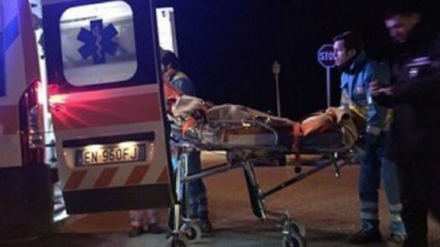 Bari, un bambino di due anni &egrave; deceduto dopo essere stato investito dall'auto di suo padre in un campo rom.