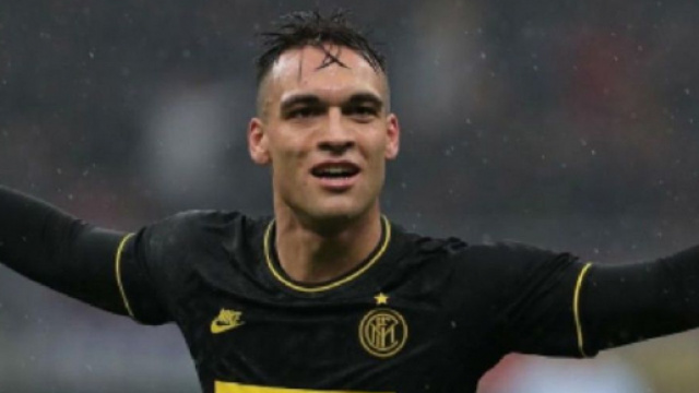 Lautaro Martinez sarebbe disposto a restare all'Inter per un altro anno, per poi andare al Bar&ccedil;a dal 2021/2022.