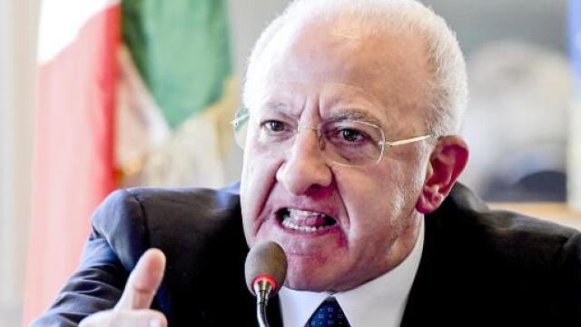 Fase 3, nuova ordinanza di De Luca per la Regione Campania.