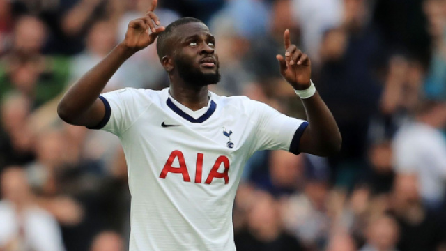 L'Inter pensa a Tanguy Ndombel&eacute;.