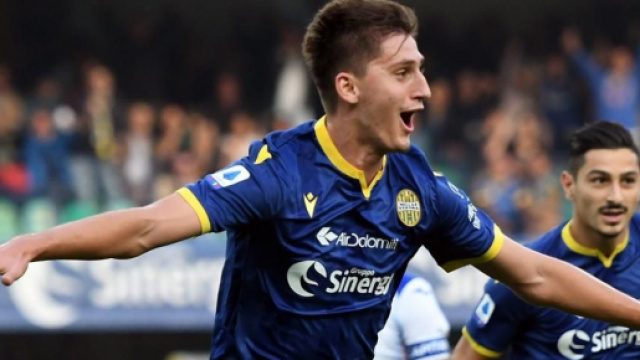 Marash Kumbulla, difensore dell'Hellas Verona.