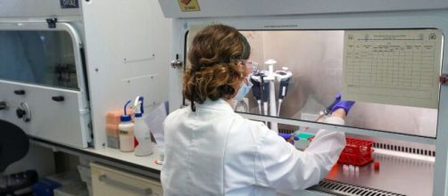 La vacuna contra el coronavirus de la universidad de Oxford provoca inmunidad