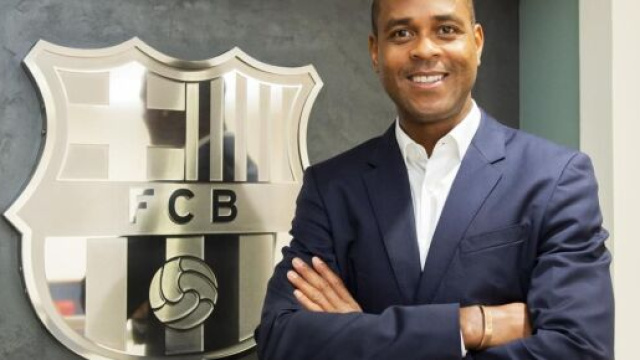 Bar&ccedil;a - Patrick Kluivert devient le nouveau directeur de La Masia ... - goal.com