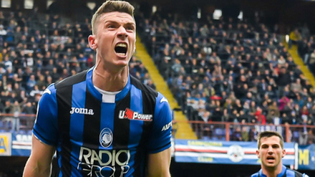 Mercato Inter, Marotta starebbe cercando rinforzi: nel mirino ci sarebbe Gosens (Rumors).
