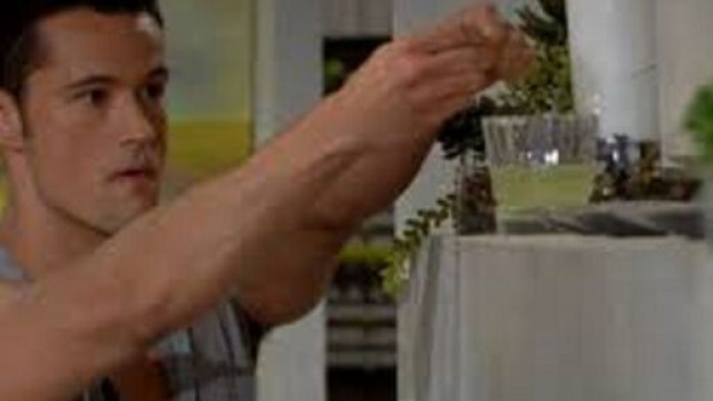 Beautiful, trame 27-31 luglio: Thomas mette della droga nel bicchiere di Liam.