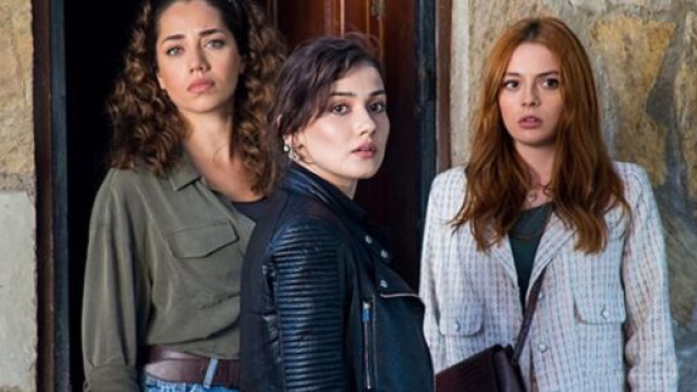 Come sorelle, spoiler 29 luglio: Cilem e Cemal decisi ad incontrare Ipek alla sua tenuta.