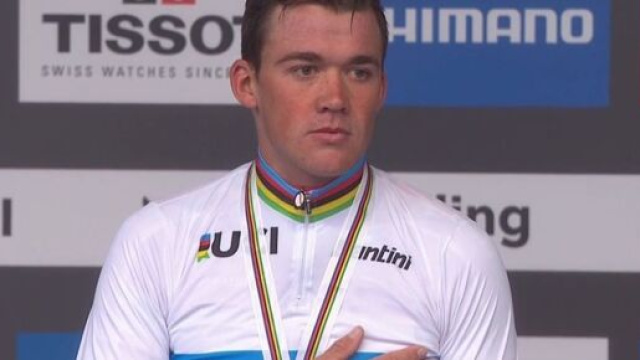 Il Campione del Mondo Mads Pedersen.