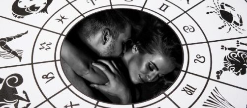 Conhe&ccedil;a as caracter&iacute;sticas de cada signo do zod&iacute;aco para conduzir o primeiro beijo. ( Arquivo/BlastingNews)