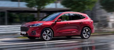 Kuga Plug-In Hybrid, caratteristiche, allestimenti e prezzi del nuovo SUV ibrido di Ford