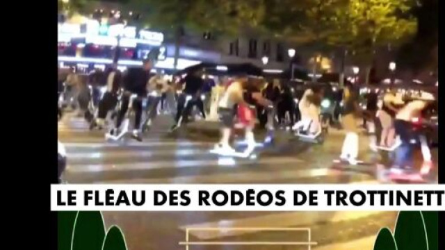 Les rod&eacute;os de trottinettes sur les Champs Elys&eacute;es inqui&egrave;tent les pouvoirs publics, capture CNEWS)
