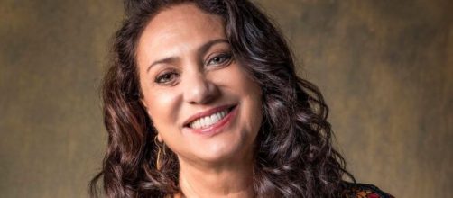 Eliane Giardini fala sobre neto morto e se emociona.(Arquivo Blasting News)