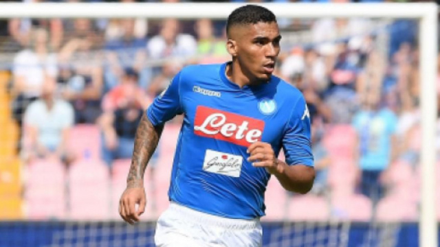 Allan, centrocampista brasiliano del Napoli.