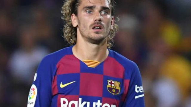 Antoine Griezmann se fait clasher sur sa coupe de cheveux sur Twitter, il r&eacute;pond cash