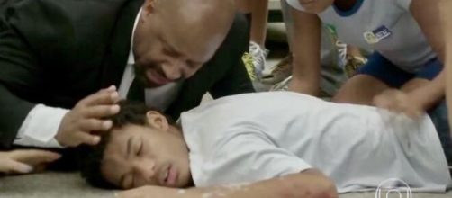 Wesley sofrer&aacute; nos pr&oacute;ximos cap&iacute;tulos de 'Totalmente Demais'. (Reprodu&ccedil;&atilde;o/TV Globo)