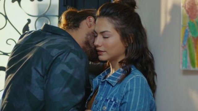 DayDreamer, anticipazioni al 7 agosto: Divit e la fidanzata cercano momenti di tenerezza.