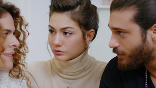 Daydreamer, trame Turchia: Ceyda vuole sedurre Divit, Aydin infastidita.