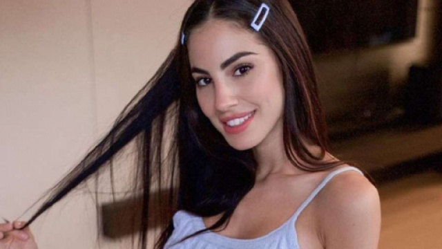 Giulia De Lellis con febbre e mal di gola: 'Ho fatto il tampone, non ho il Covid'.