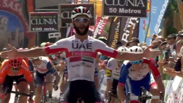 Fernando Gaviria vince la seconda tappa della Vuelta Burgos