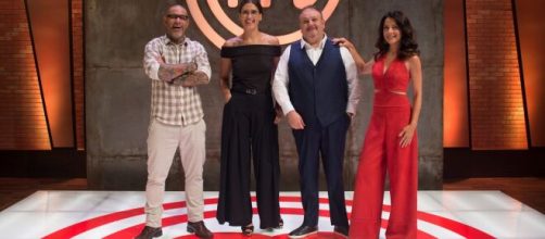 Equipe do 'Masterchef' realiza teste para Covid-19. (Arquivo Blasting News)
